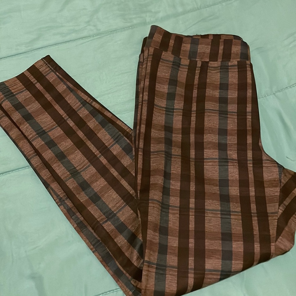 EUC Rickis fall edition plaid leggings.
